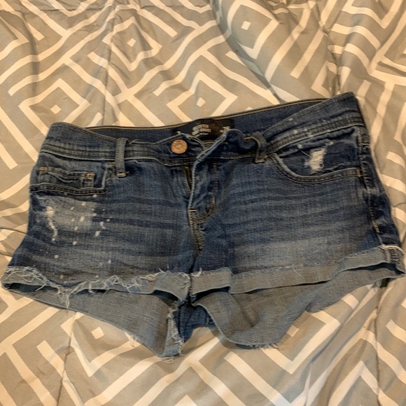 Hollister Pants - Hollister Low Rise Short Shorts